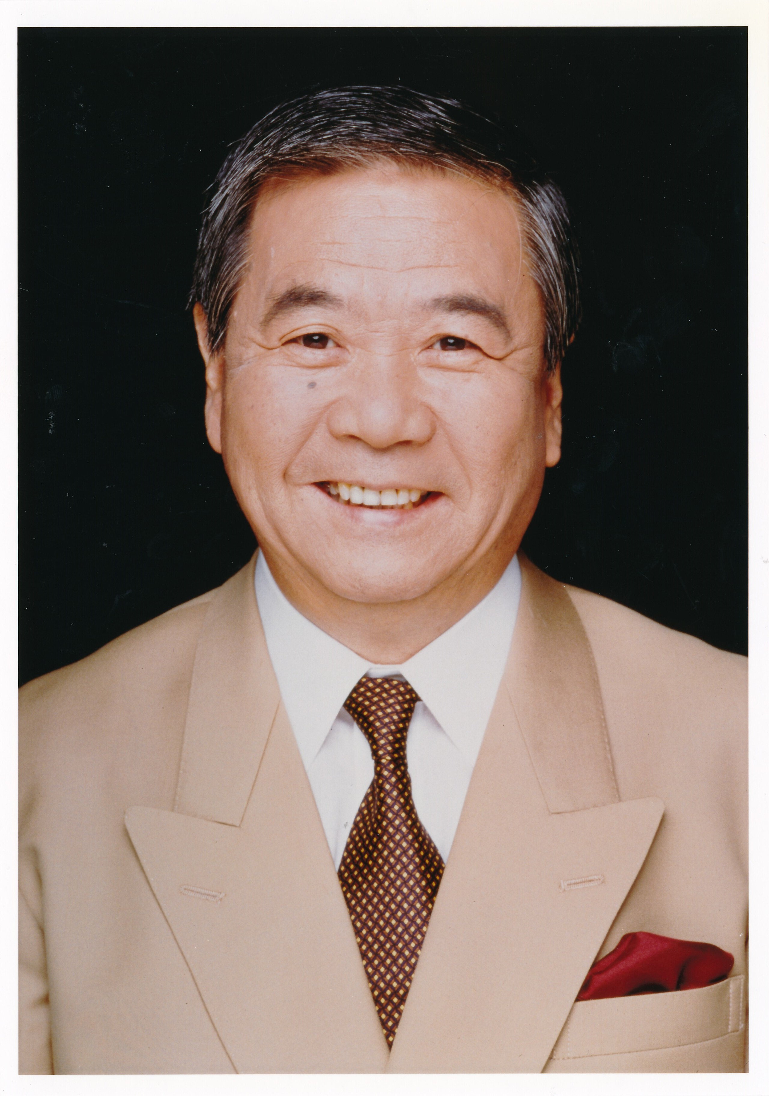谷 啓